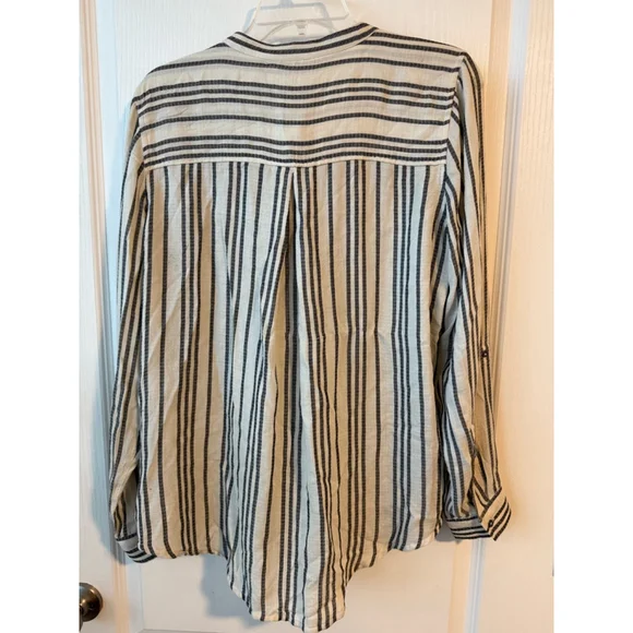 Women's Lucky Brand Striped Blouse Size M Cream and Black - Picture 2 of 4